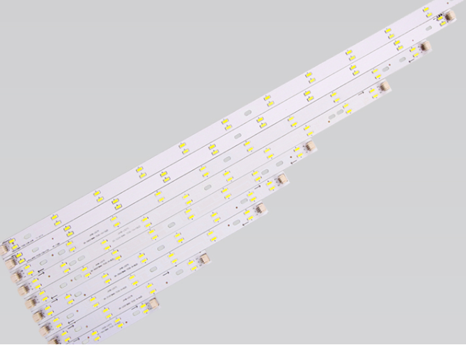led灯珠厂家，7030贴片led灯珠参数，7030和5730灯珠哪个好？